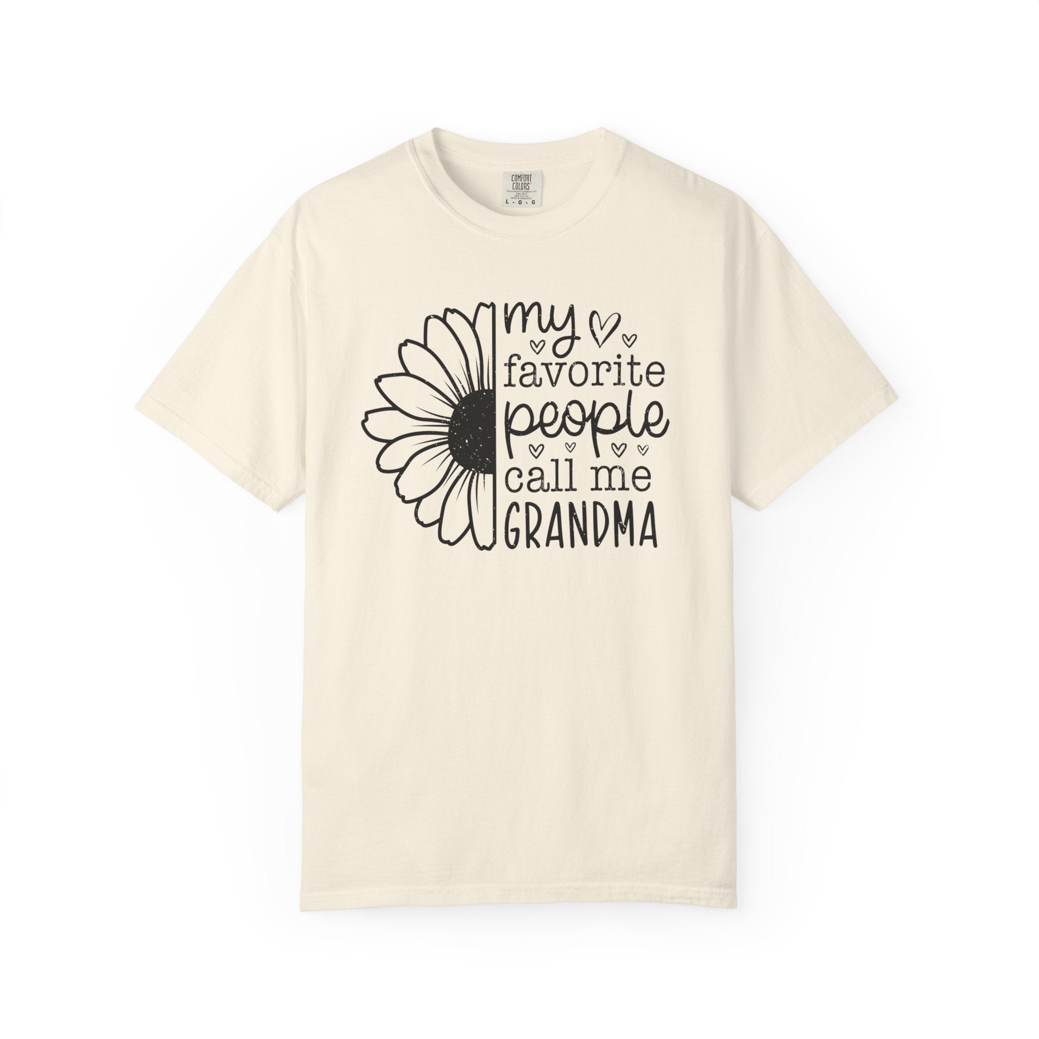 Grandma Graphics T-Shirt - My Favorite People Call Me Grandma | T-Shirt by atgodanddesigns