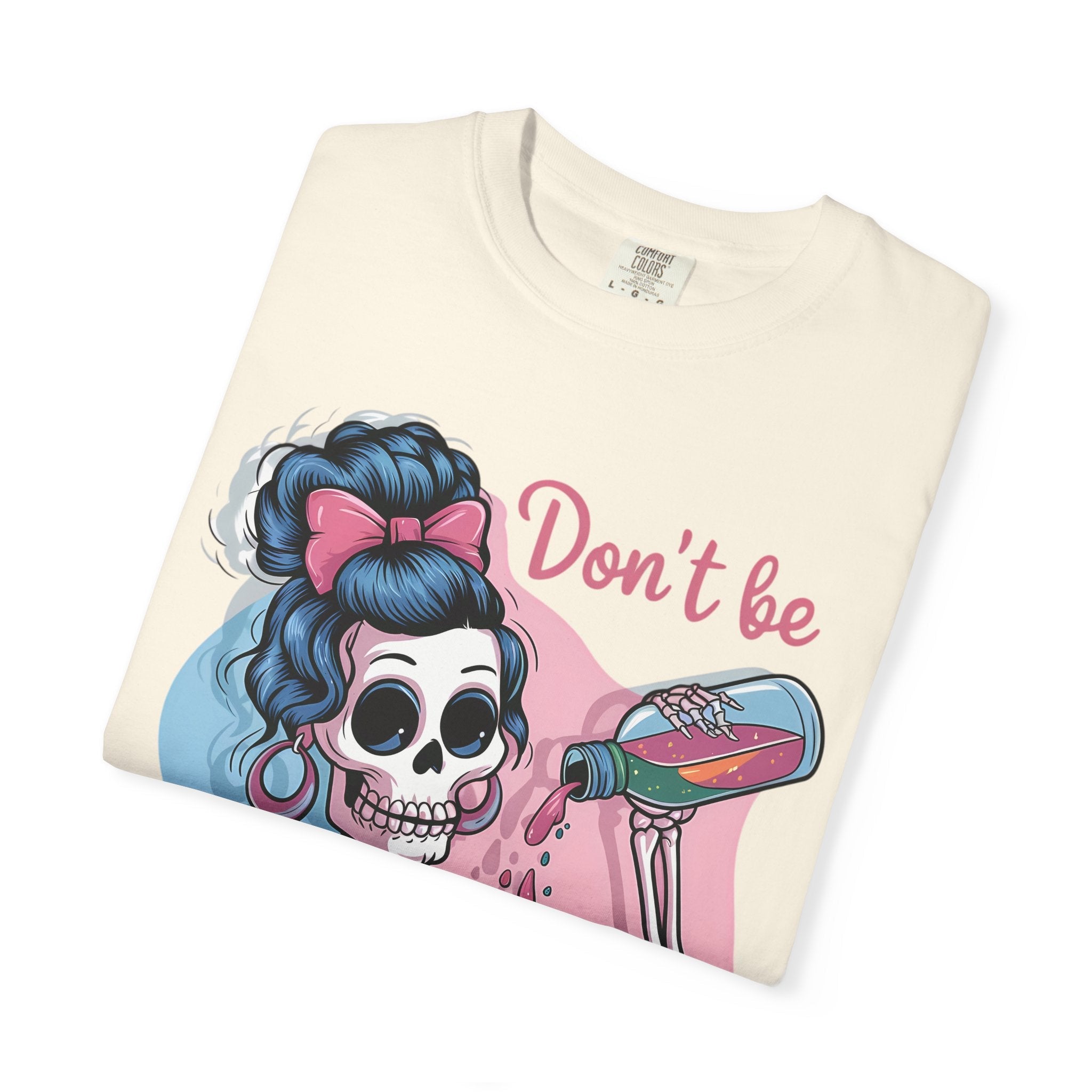 Women's Graphic T-Shirt - Don't Be Salty | T-Shirt by atgodanddesigns